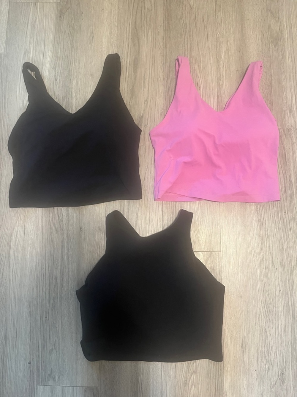 Athleta Women's Transcend V-Neck Crop Top & Conscious Crop - Black & Pink